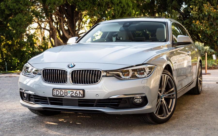 BMW 330e (AU) '2016
